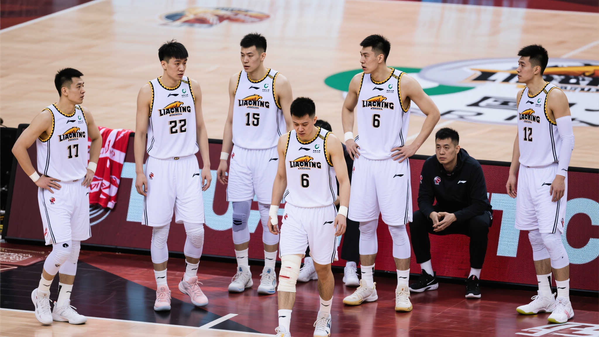 過的足球盛 過的足球盛